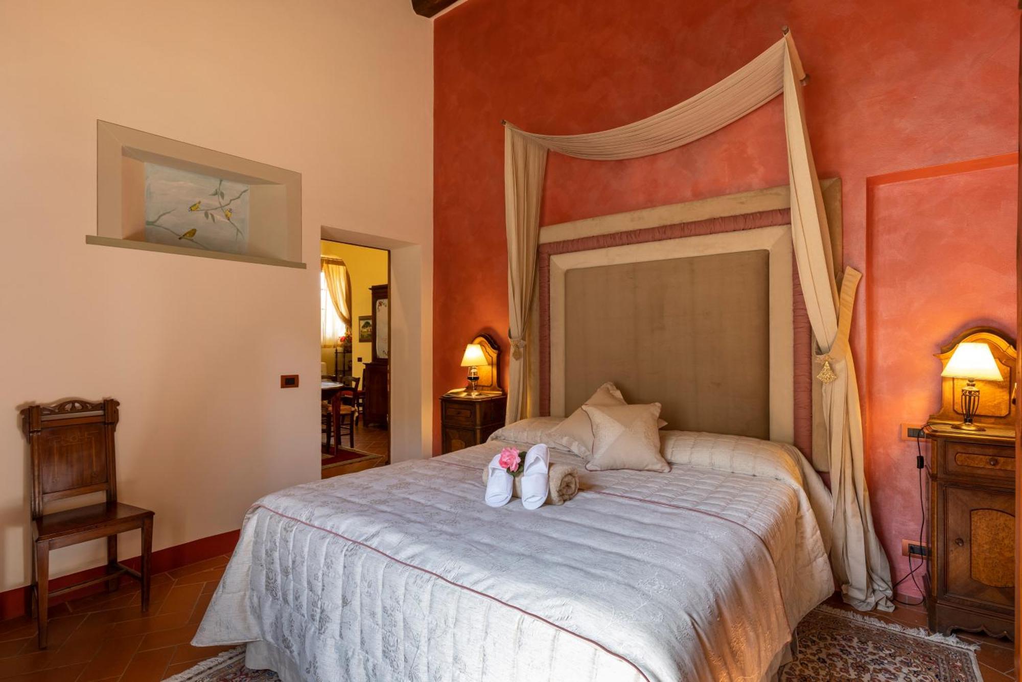 Podere La Casina Country Chic Apartment Rigomagno ภายนอก รูปภาพ